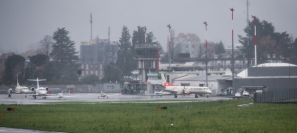 aeroporto-di-lugano-agno-le-firme-per-il-referendum-ci-sono