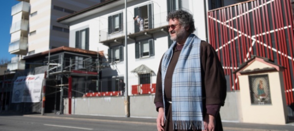 casa-martini-apre-i-battenti-e-la-mensa-sociale