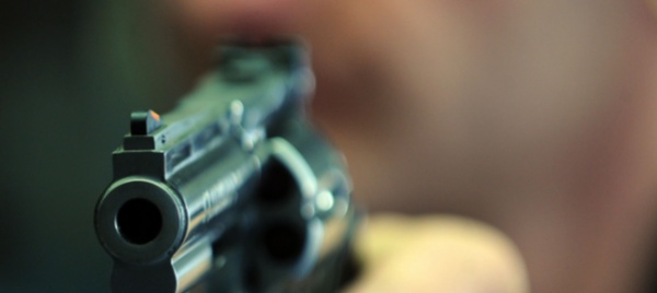 armati-di-pistola-rubano-l-incasso-della-giornata