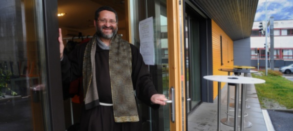 la-mensa-di-fra-martino-diventa-un-take-away-per-i-piu-disagiati
