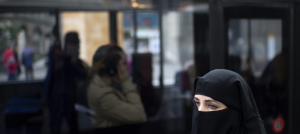 no-al-burqa-si-all-uguaglianza