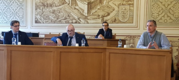 sorpassi-a-bellinzona-una-catena-di-anelli-deboli