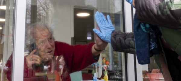 la-pandemia-nella-svizzera-italiana-raccontata-in-immagini