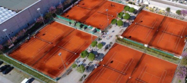 riprende-l-attivita-anche-il-tennis-club-bellinzona