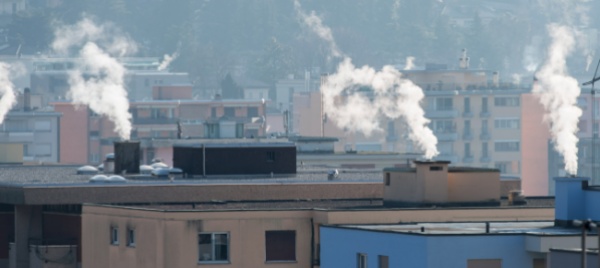 approvata-la-legge-co2-carburanti-nafta-e-voli-piu-cari
