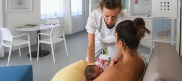 oms-le-madri-con-il-coronavirus-possono-allattare