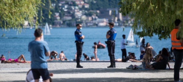 abolite-le-multe-per-mancato-rispetto-della-distanza-sociale