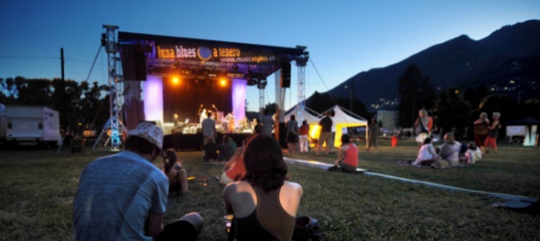 tenero-una-mano-a-chi-promuove-eventi
