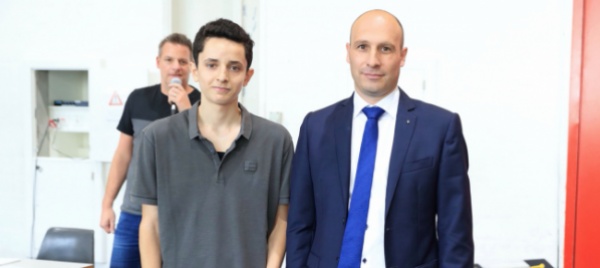 scuola-media-locarno-2-premiati-i-due-migliori-studenti