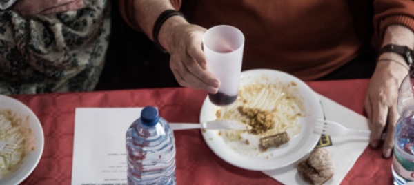 dal-2023-niente-piu-stoviglie-di-plastica-in-ticino