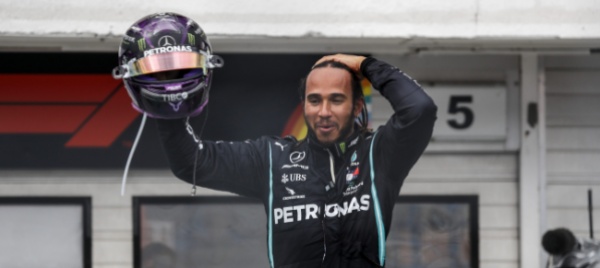 formula-1-nessuna-emozione-in-ungheria-trionfa-hamilton