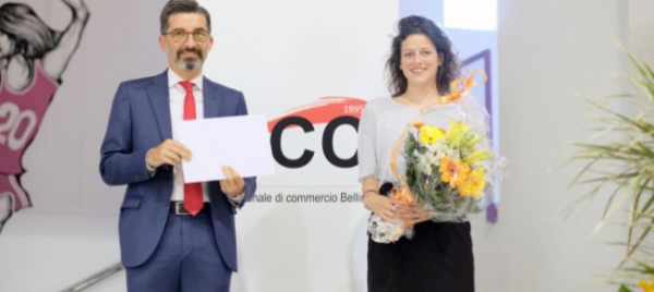 di-emily-manetti-la-miglior-media-della-commercio
