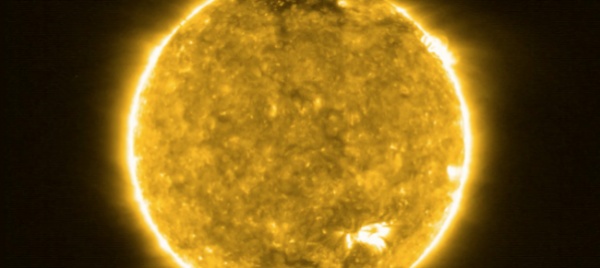 il-sole-e-i-falo-gia-una-scoperta-per-l-europea-solar-orbiter