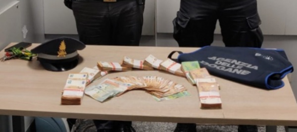 sequestrati-26mila-euro-al-valico-di-ponte-chiasso