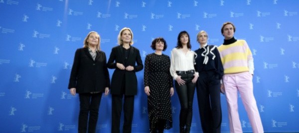 la-svizzera-che-sogna-l-oscar-si-affida-alla-sorellina