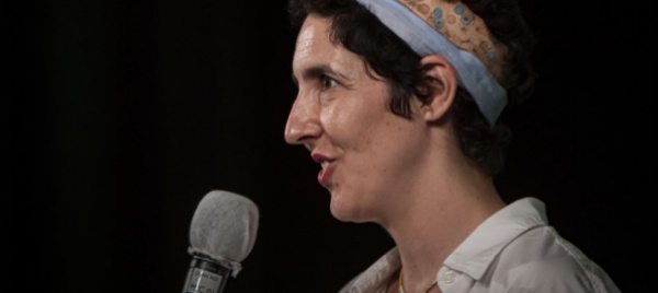 lili-hinstin-nei-bar-di-locarno-la-peggior-musica-del-mondo