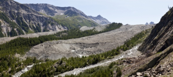 il-ghiacciaio-del-miage-sprofondato-di-30-metri-in-oltre-20-anni