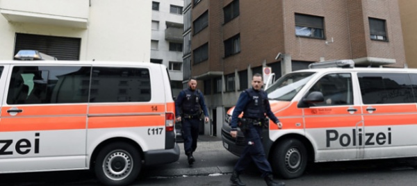 zurigo-persona-morta-bruciata-nell-auto