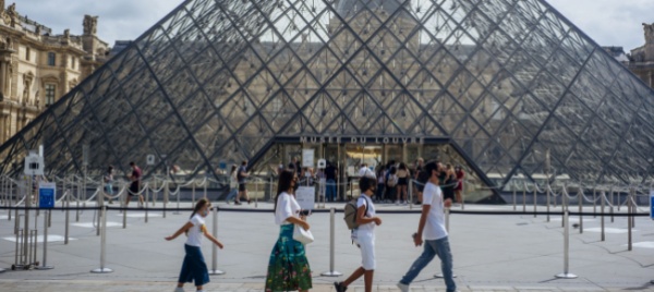 nuovo-record-in-francia-oltre-3300-nuovi-casi-in-un-giorno