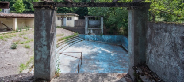 bagni-di-arzo-si-procede-al-restauro