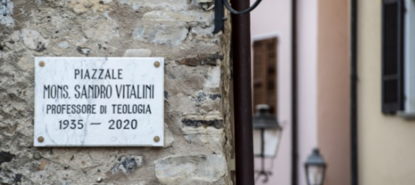 melide-inaugurata-piazza-in-ricordo-di-mons-vitalini