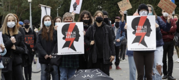 diritto-all-aborto-in-polonia-scende-in-campo-l-esercito
