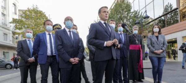 macron-a-nizza-attentato-islamista-sostegno-ai-cattolici