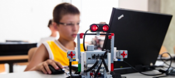 bellinzona-riprendono-i-corsi-di-robotica-per-bambini-e-ragazzi