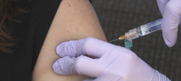 coronavirus-via-all-iter-di-approvazione-del-vaccino-di-oxford