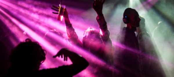 quarantena-per-cento-frequentatori-del-discobar-la-clava