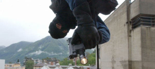 avvistato-un-elicottero-su-palazzo-di-giustizia-a-lugano