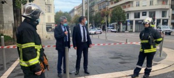 nizza-in-manette-l-uomo-che-avrebbe-decapitato-una-donna