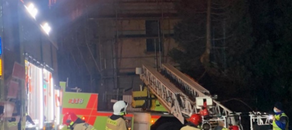 minusio-prende-fuoco-il-tetto-di-una-casa-in-costruzione