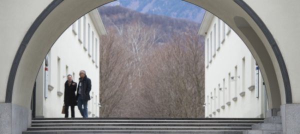bellinzona-dentro-gli-elvetismi-alla-biblioteca-cantonale