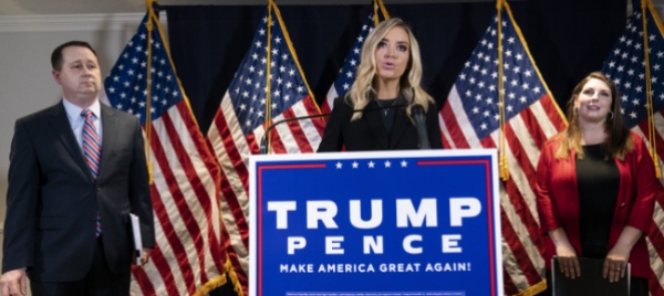 accuse-senza-prove-persino-fox-taglia-la-portavoce-di-trump