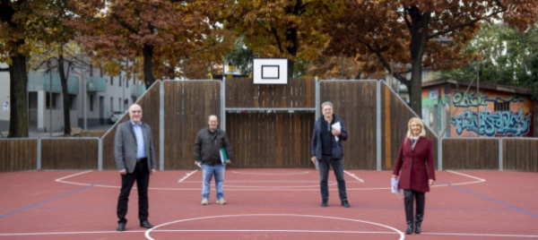 chiasso-in-via-bossi-un-parco-giochi-per-le-famiglie