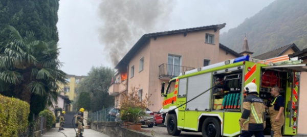 incendio-in-un-abitazione-a-melide-salvi-gli-inquilini