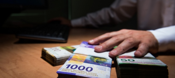 carte-false-per-ottenere-prestiti-truffatore-condannato
