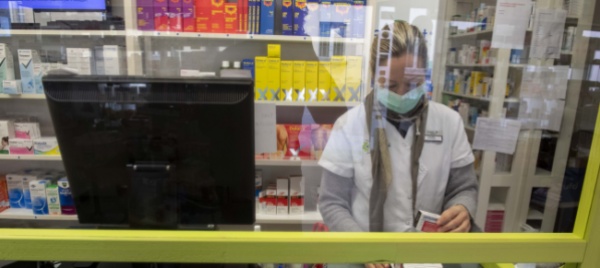 coronavirus-per-il-test-rapido-in-farmacia-bisognera-aspettare
