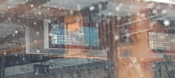 neve-sul-ticino-disagi-per-chi-viaggia-in-treno