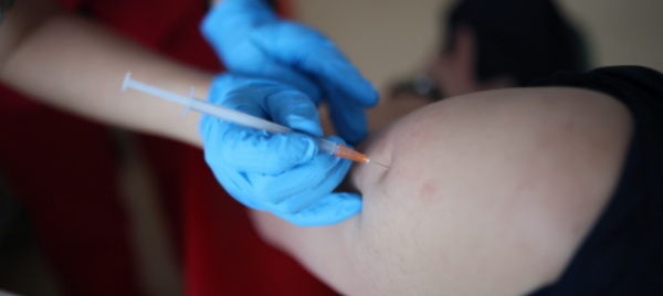 covid-19-parte-la-campagna-di-vaccinazione-nel-comasco