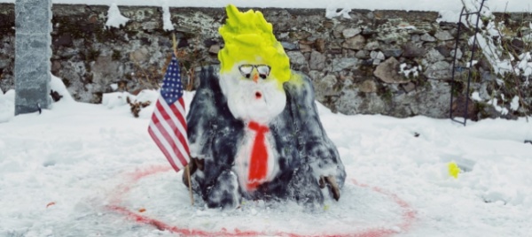 rovio-pupazzo-di-neve-raffigura-donald-trump