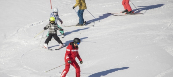 per-gli-sci-club-un-inverno-anomalo-tra-rinunce-e-incertezza