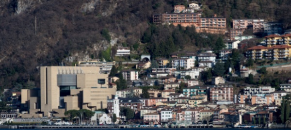campione-via-libera-alla-vendita-del-vecchio-tennis