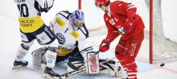 solo-il-rigore-di-emmerton-rovina-la-festa-all-ambri