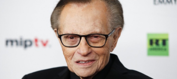 il-celebre-giornalista-larry-king-ricoverato-per-covid