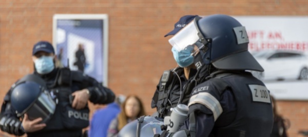 basilea-dispersa-manifestazione-antinazista