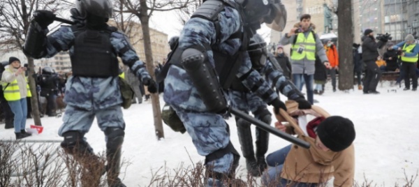 le-piazze-di-navalny-fanno-paura-3600-arresti
