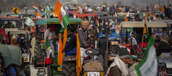 india-la-rivolta-dei-contadini-arriva-a-new-delhi