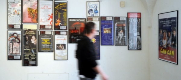 il-sipario-del-teatro-di-locarno-non-si-alzera